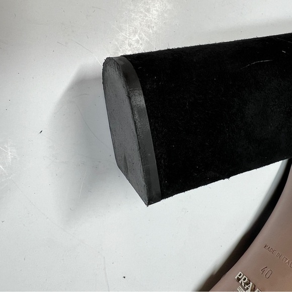 Prada Black Suede Leather Ankle Strap
Sandals Size 40 - Picture 11 of 12